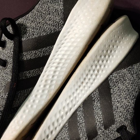 Adidas size 7.5 women's. - Picture 8 of 8